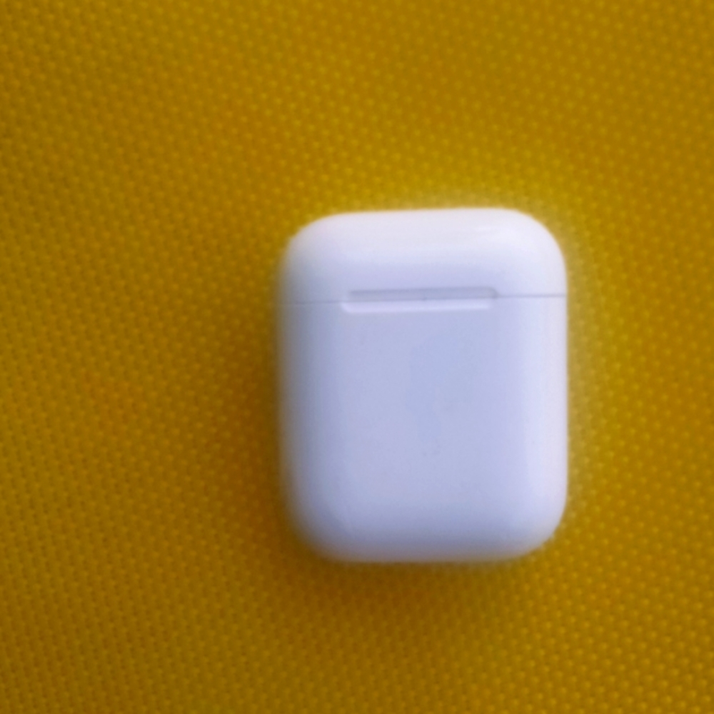 Airpods, Apple, Regular, White.